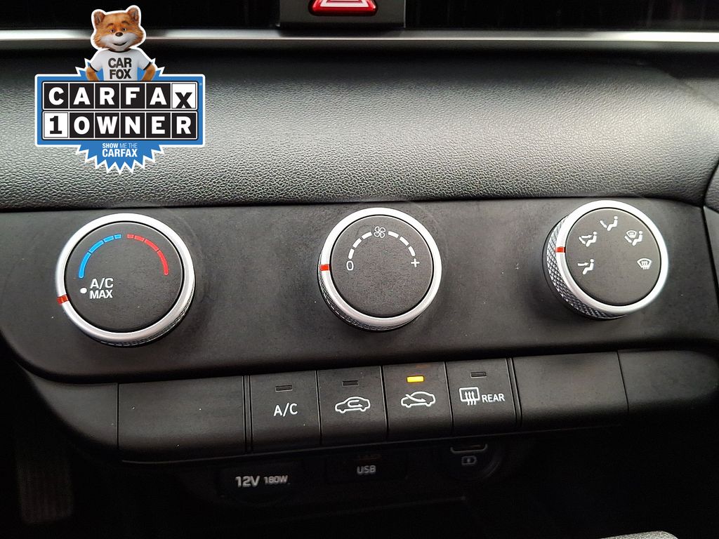 2021 Hyundai Elantra SE - Photo 17