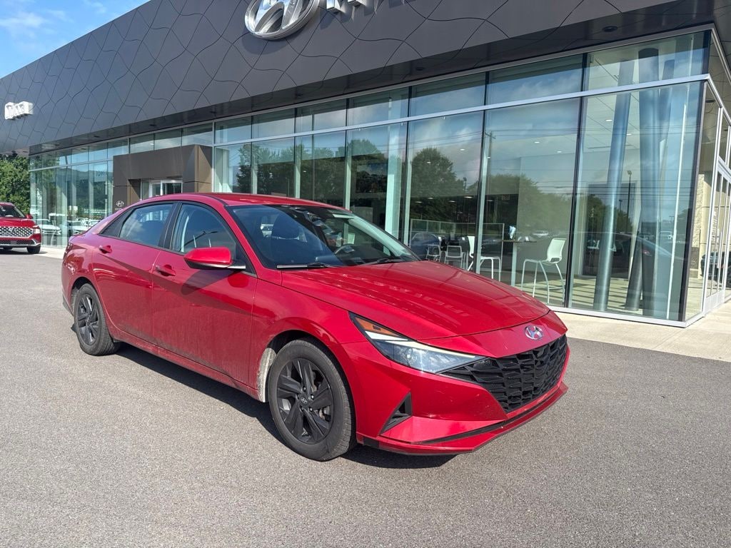 Used 2022 Hyundai Elantra SEL Sedan