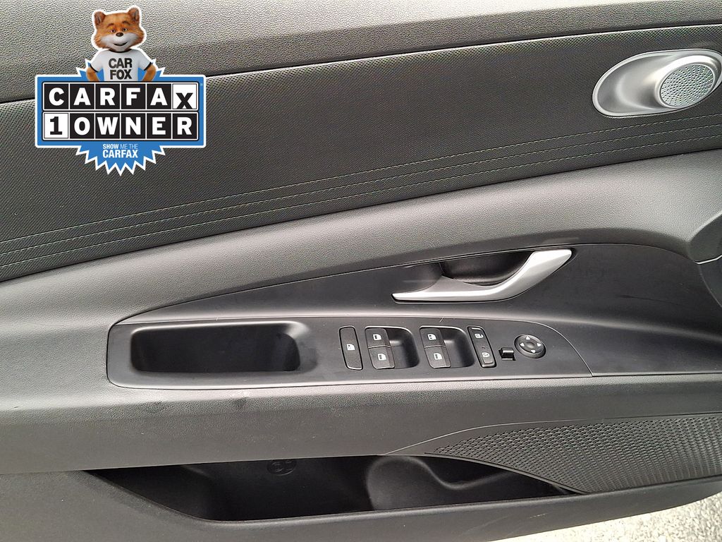 2021 Hyundai Elantra SE - Photo 14