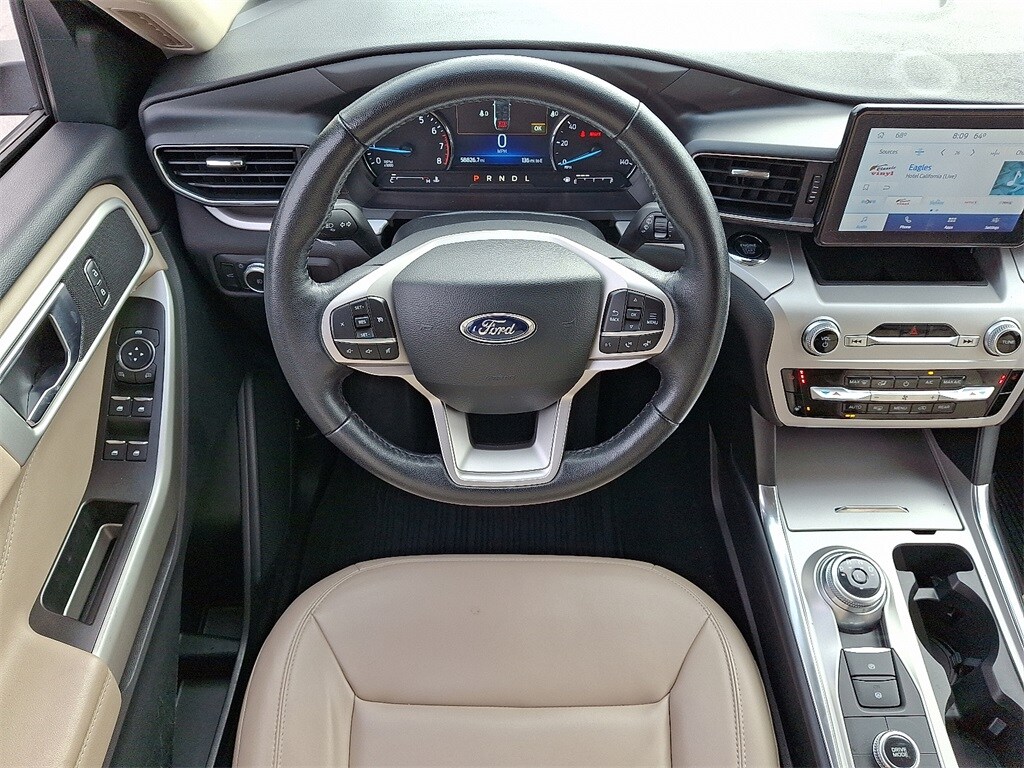 2022 Ford Explorer XLT photo 2