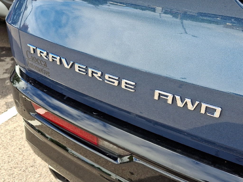 2025 Chevrolet Traverse High Country - Photo 36