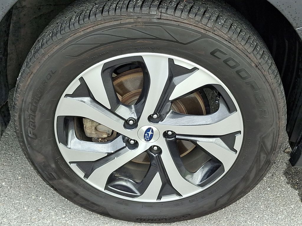 2022 Subaru Outback Limited - Photo 11