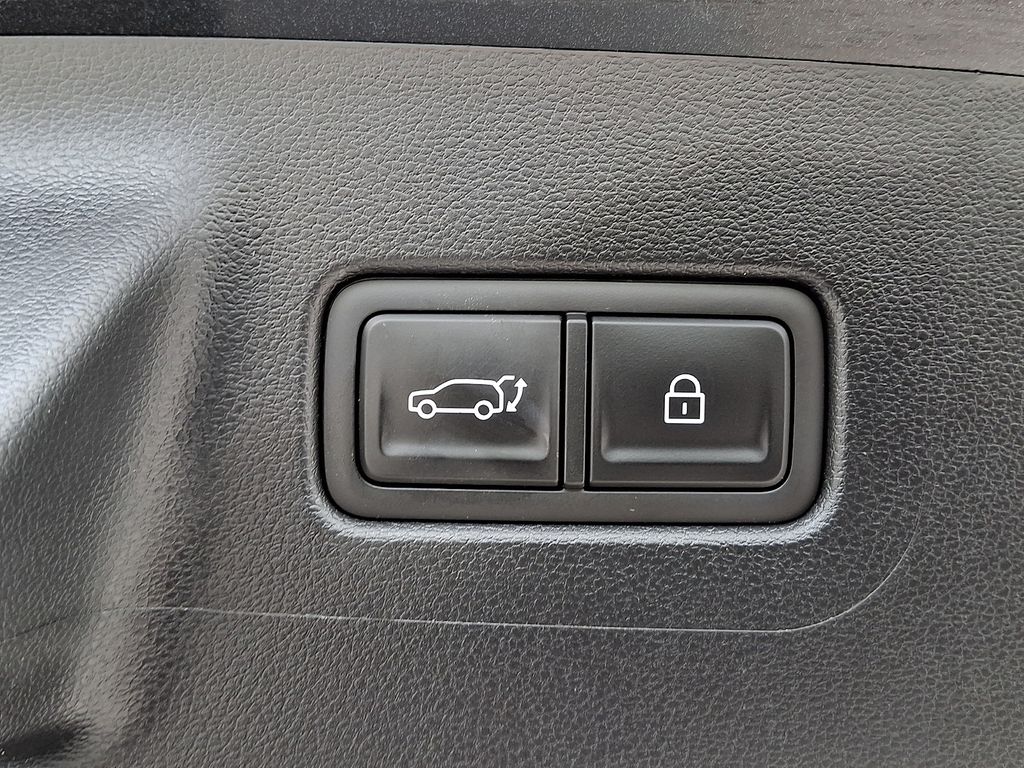 2024 Hyundai Santa Fe SE - Photo 29