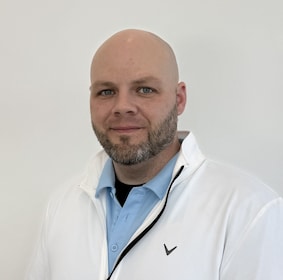 Staff member Nathan Benton from ID_b49c6cf1c8f6