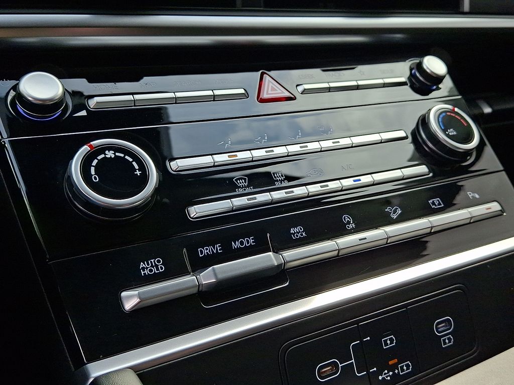 2024 Hyundai Santa Fe SE - Photo 17