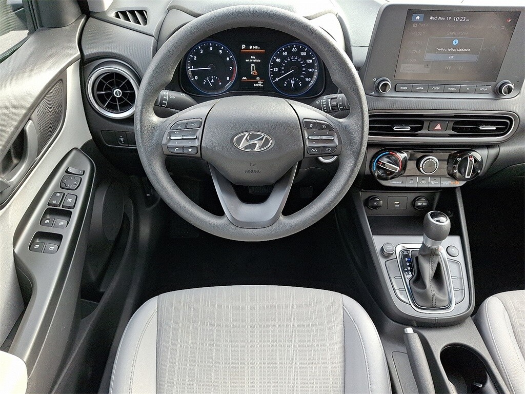 2023 Hyundai Kona SEL photo 2