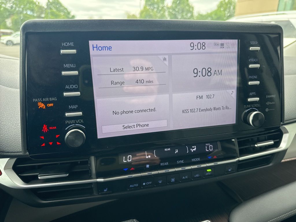 2021 Toyota Sienna XLE - Photo 15