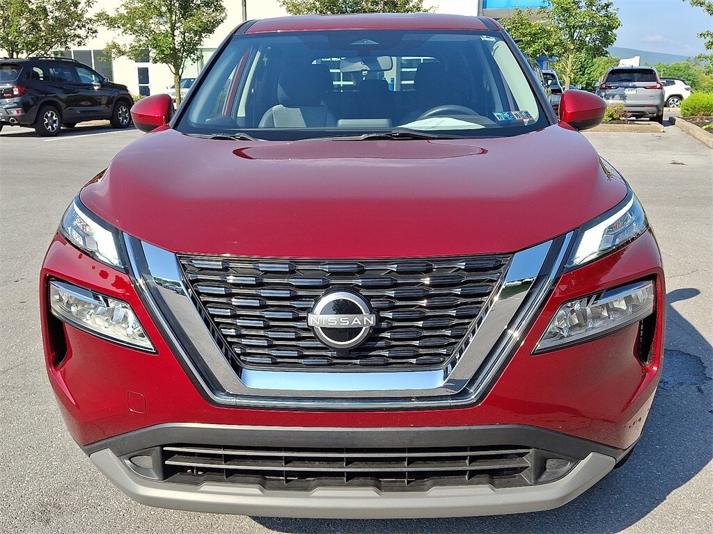 2023 Nissan Rogue SV photo 4
