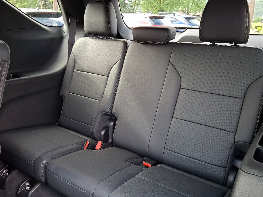 2025 Chevrolet Traverse High Country - Photo 14