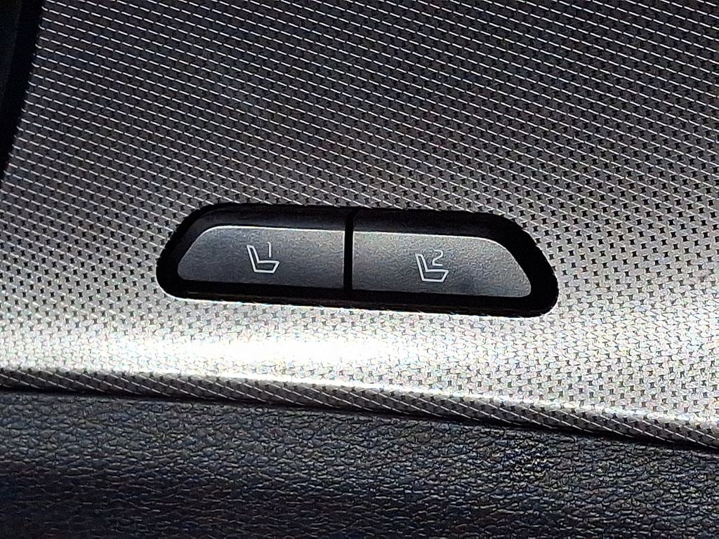 2023 Kia Sportage SX - Photo 26
