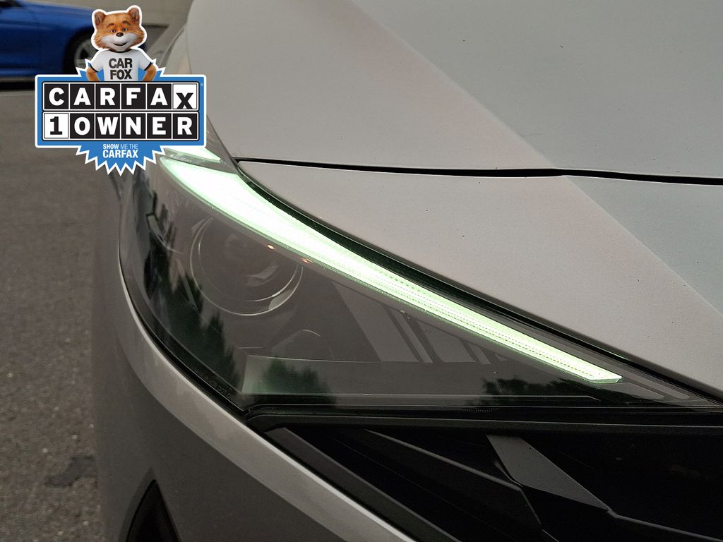 2021 Hyundai Elantra SE - Photo 12