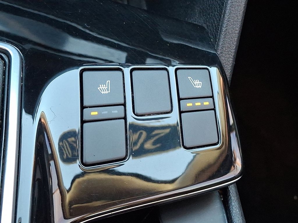 2023 Kia Sportage SX - Photo 24