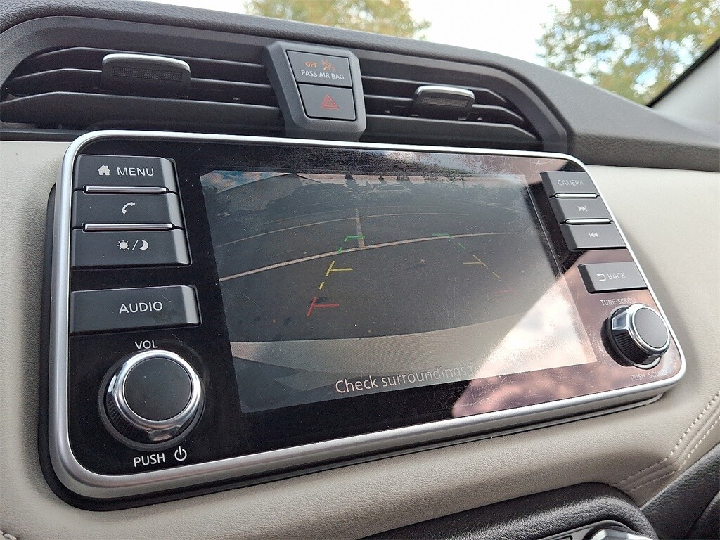 2020 Nissan Versa 1.6 SV photo 3