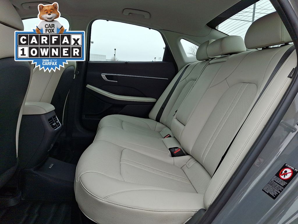 2022 Hyundai Sonata Hybrid Limited - Photo 13