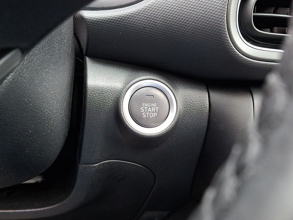 2023 Hyundai Kona SEL - Photo 25