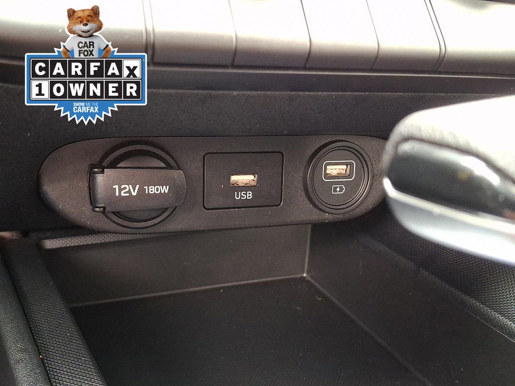 2021 Hyundai Elantra SE - Photo 23