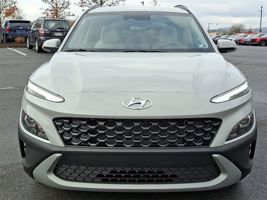 2023 Hyundai Kona SEL photo 4