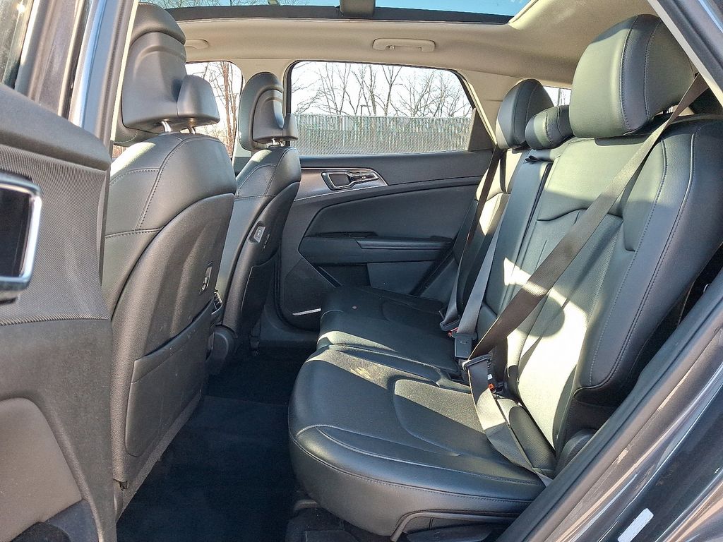 2023 Kia Sportage SX - Photo 14