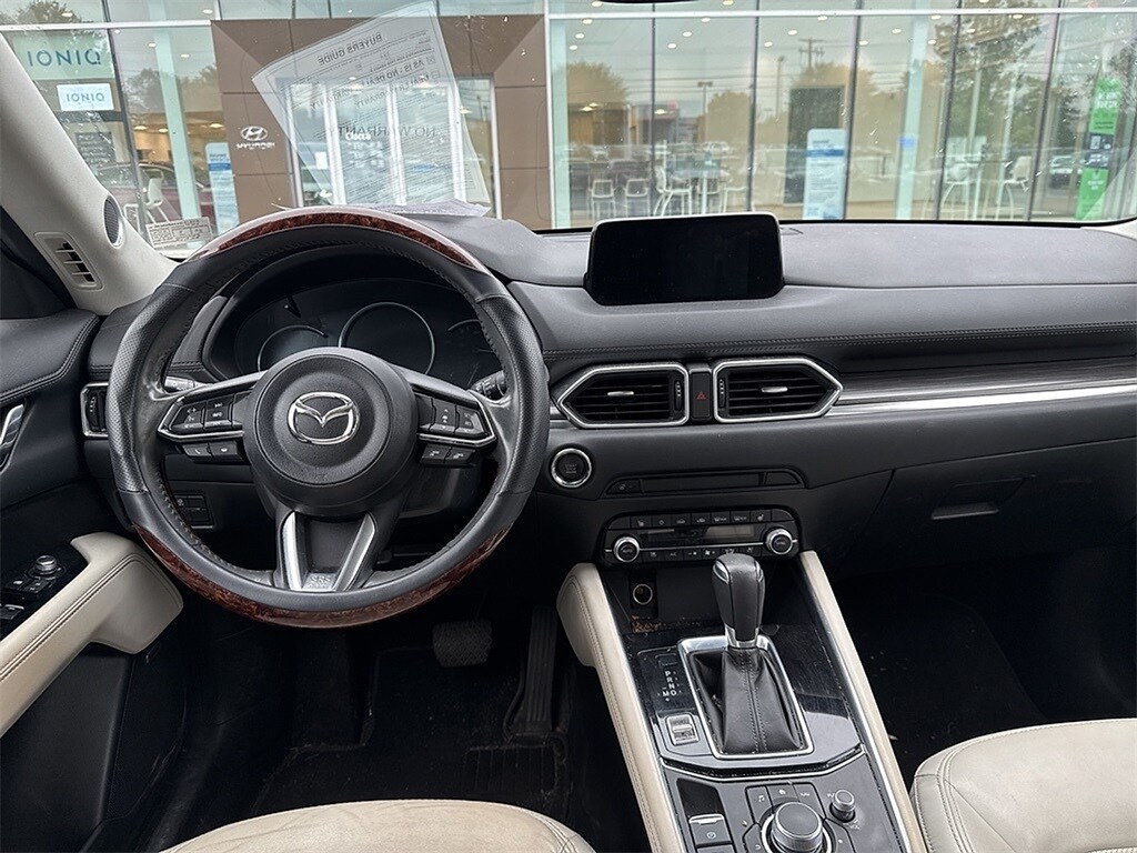 2019 Mazda CX-5 Grand Touring photo 2