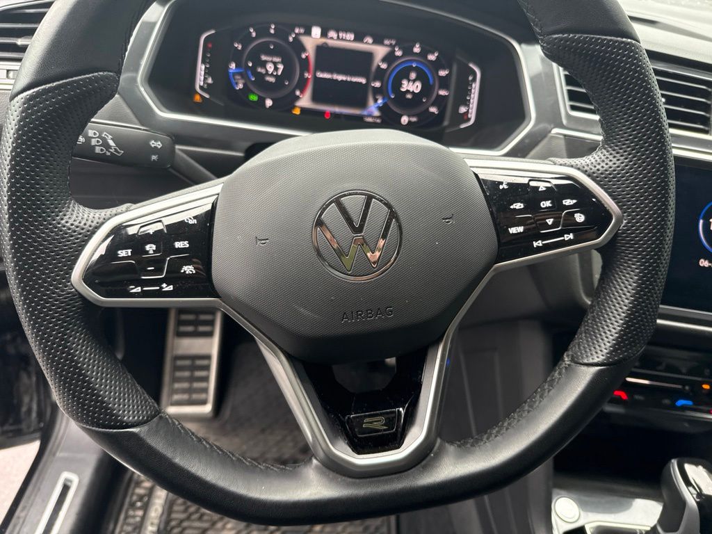 2023 Volkswagen Tiguan SEL R-LINE - Photo 11