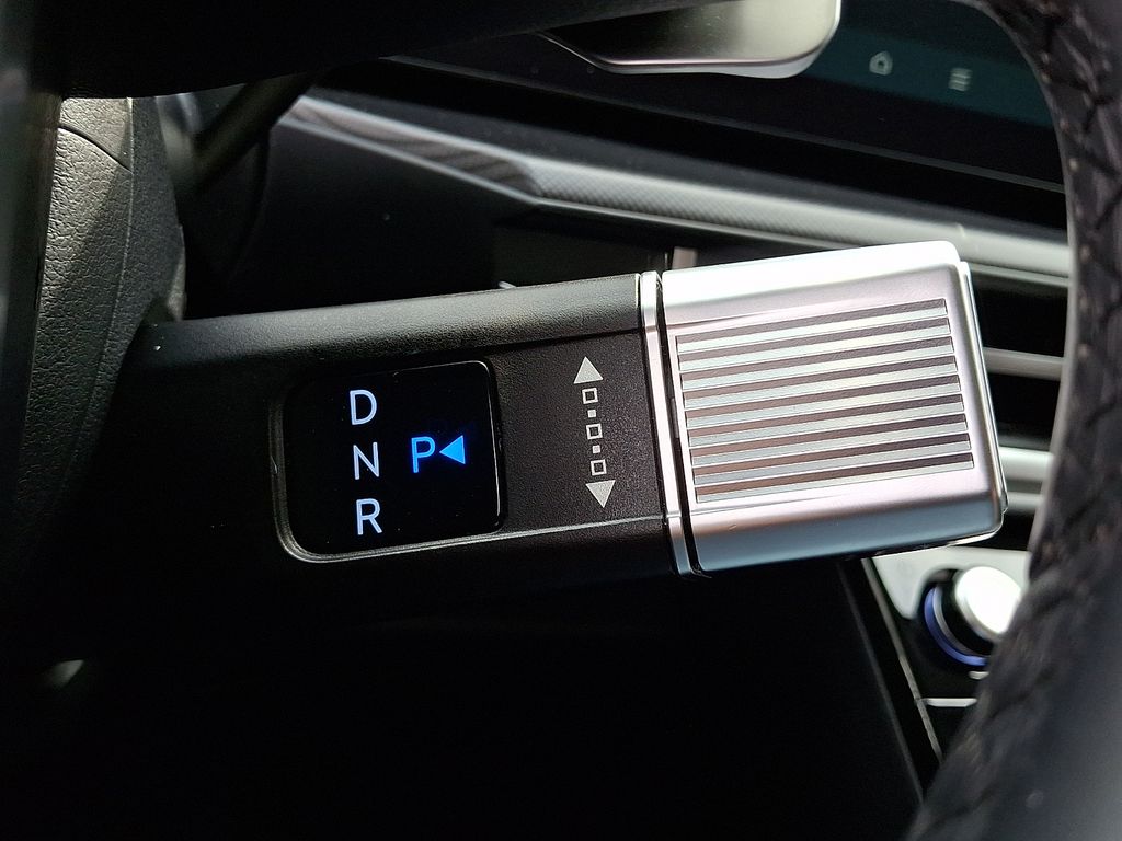 2024 Hyundai Santa Fe SE - Photo 16