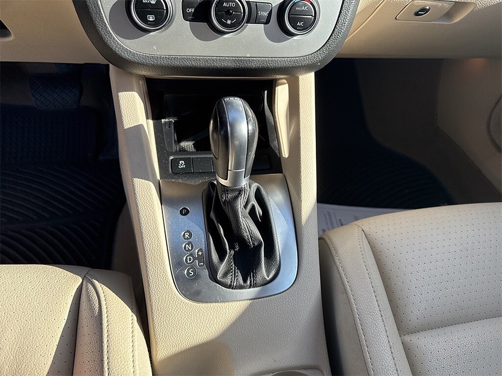 2015 Volkswagen Eos Komfort photo 3