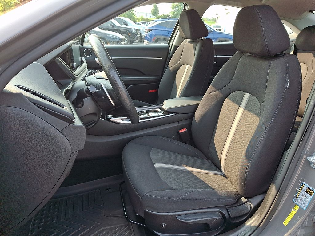 2022 Hyundai Sonata Hybrid Blue - Photo 15