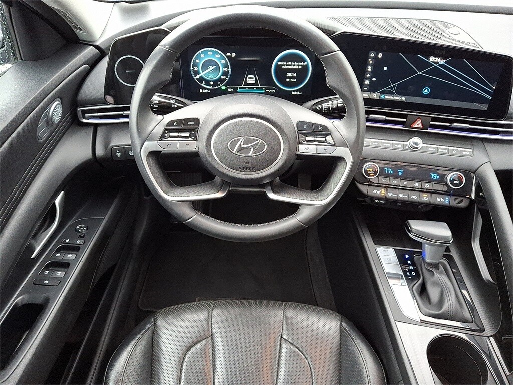 2023 Hyundai Elantra Hybrid Limited photo 2
