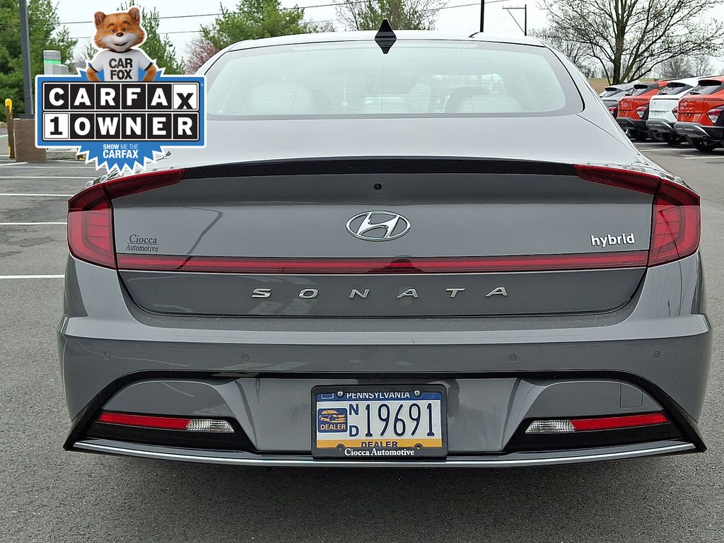 2022 Hyundai Sonata Hybrid Limited - Photo 8