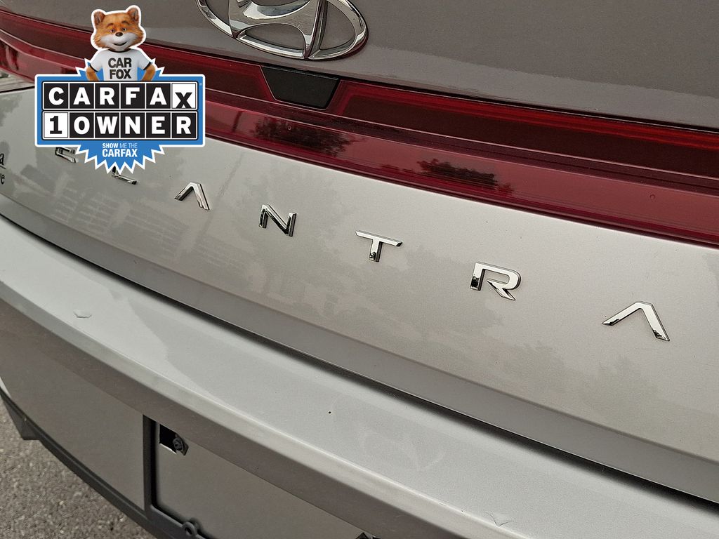 2021 Hyundai Elantra SE - Photo 28