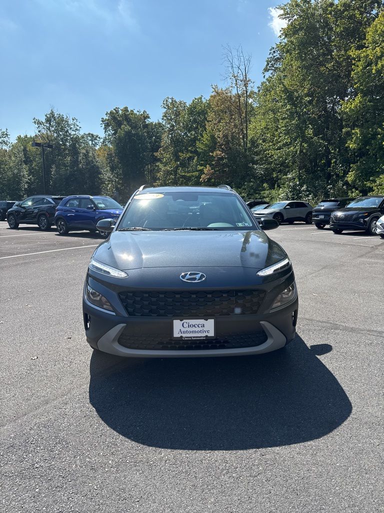 2023 Hyundai Kona SEL photo 2