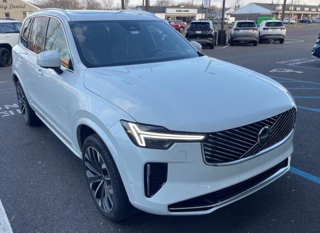 Used 2025 Volvo XC90 B6 (2025.5) Plus 7-Seater SUV