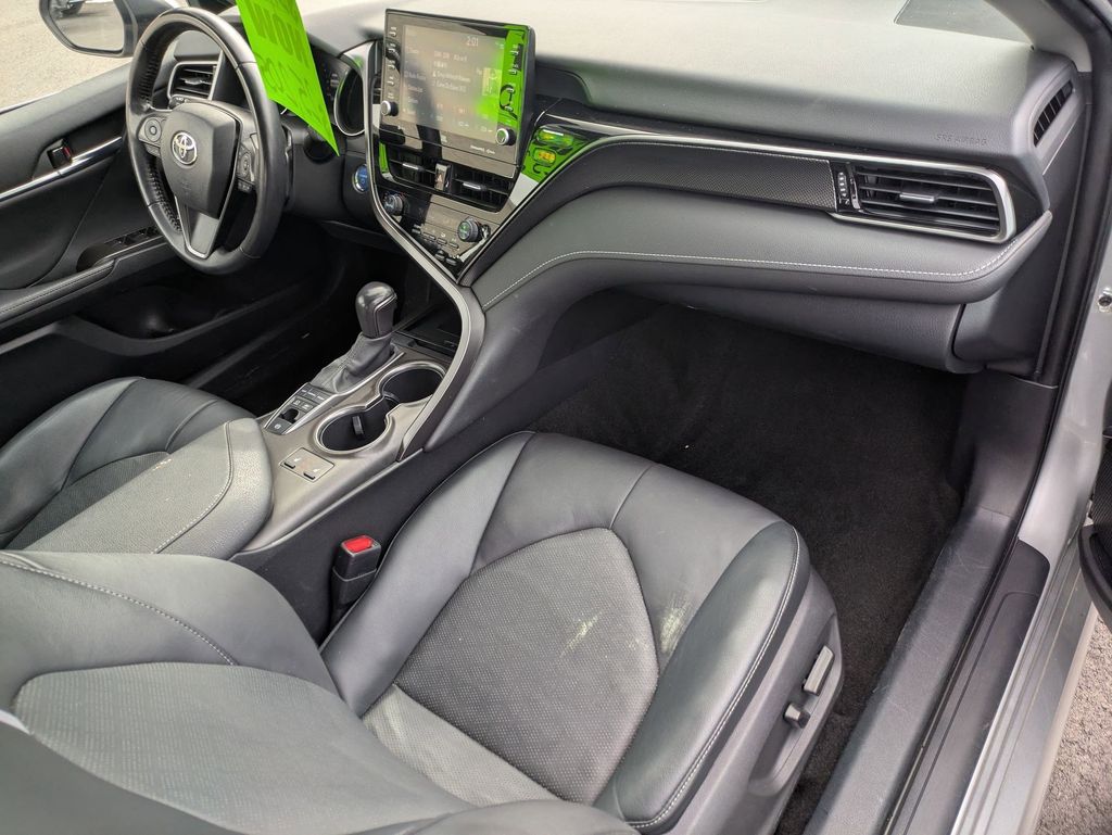 2021 Toyota Camry XSE - Photo 25