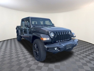 2022 Jeep Gladiator Sport Truck Crew Cab for sale in Muncy PA