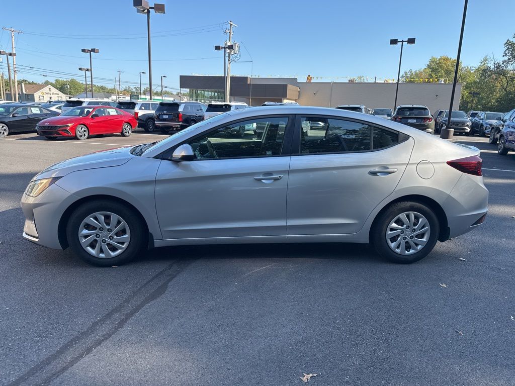 2020 Hyundai Elantra SE photo 4