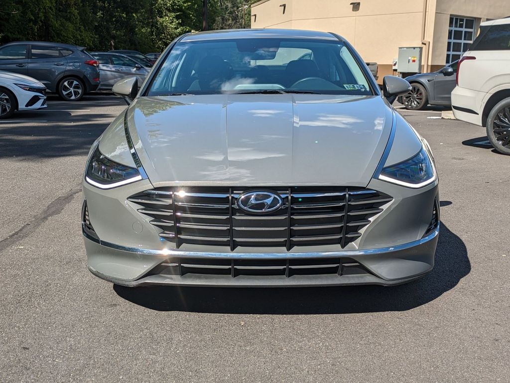 2023 Hyundai Sonata SE photo 2