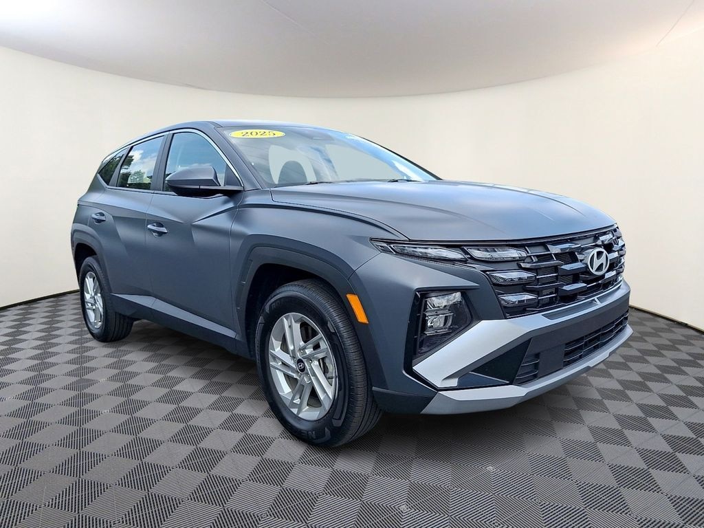 Used 2025 Hyundai Tucson SE SUV