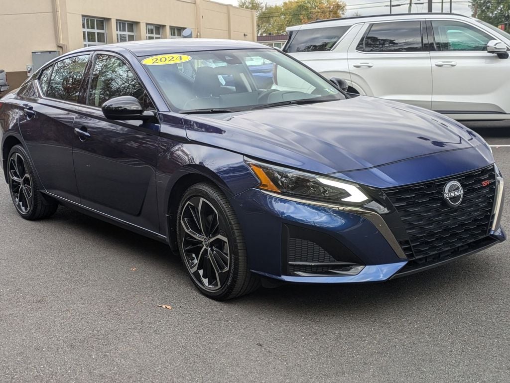 Used 2024 Nissan Altima 2.5 SR Sedan
