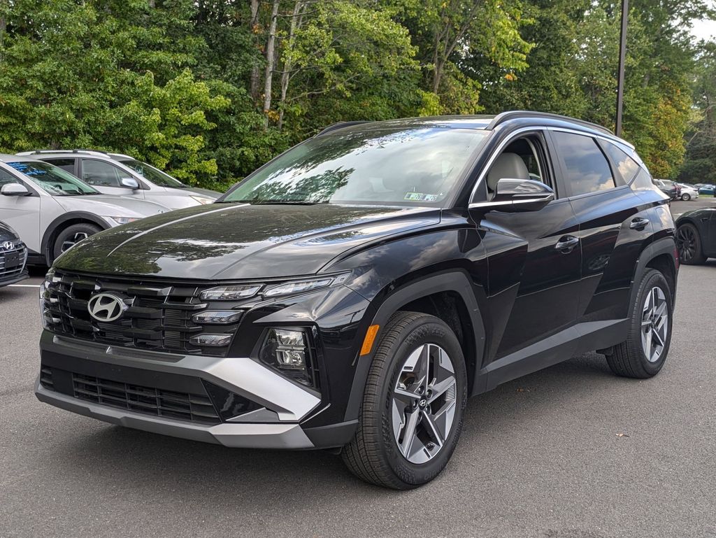 2025 Hyundai Tucson SEL Convenience photo 3