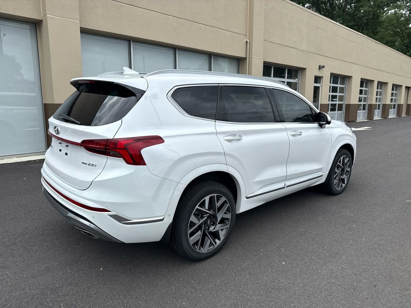2022 Hyundai Santa Fe Calligraphy photo 4