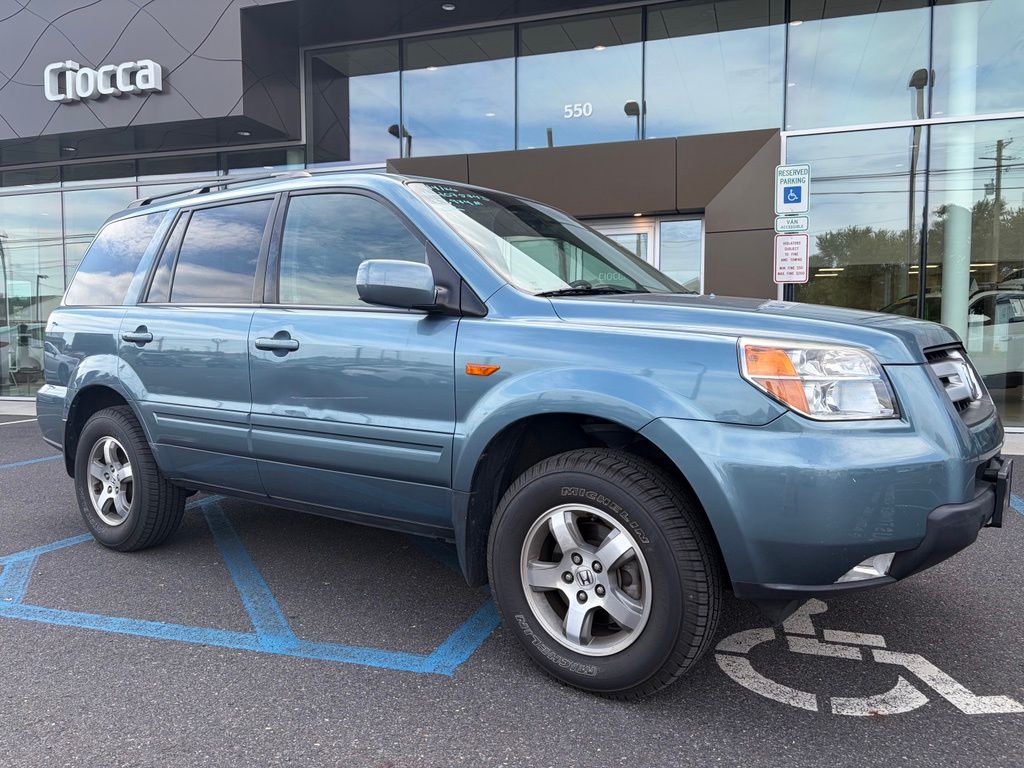 Used 2007 Honda Pilot EX with VIN 5FNYF185X7B005743 for sale in Quakertown, PA