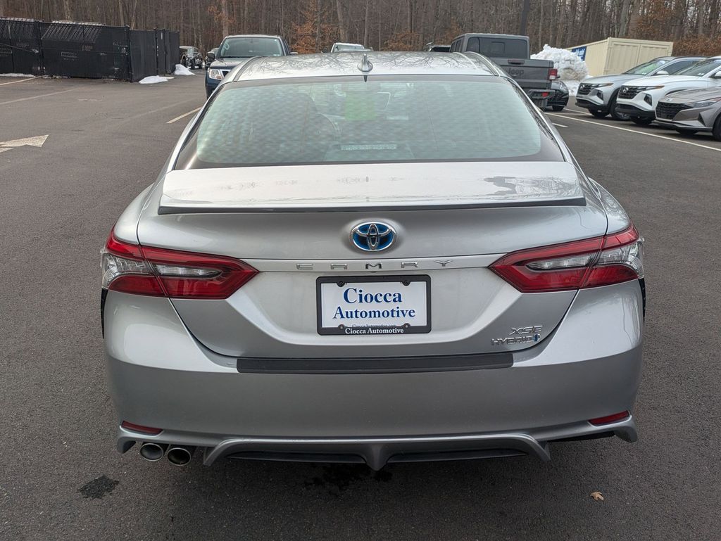 2021 Toyota Camry XSE - Photo 6