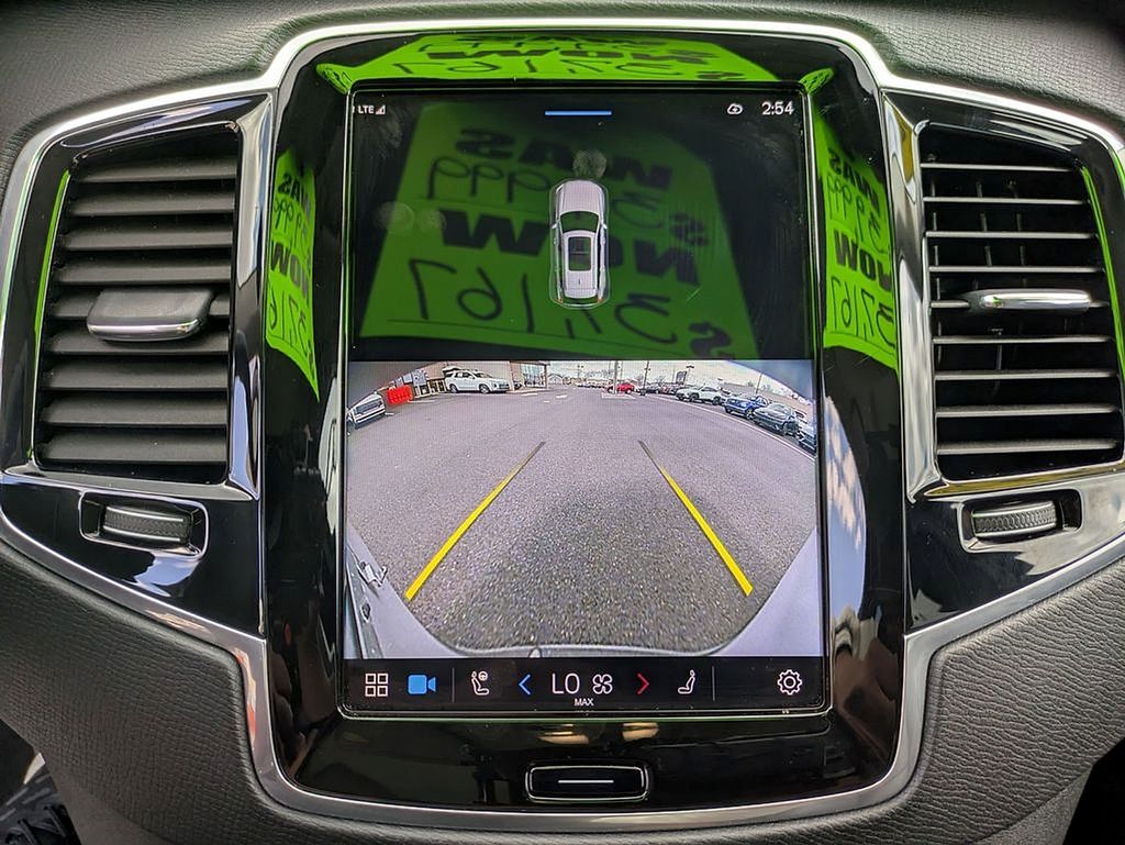 2023 Volvo XC90 Plus - Photo 18