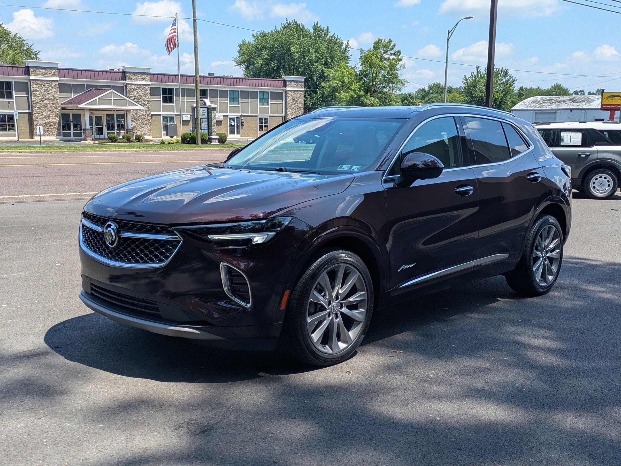 2022 Buick Envision Avenir photo 3