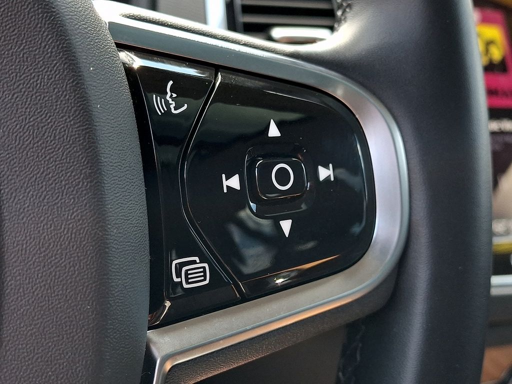2023 Volvo XC90 Plus - Photo 26