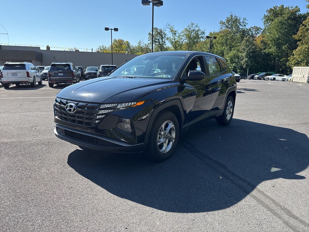 2024 Hyundai Tucson SE photo 3