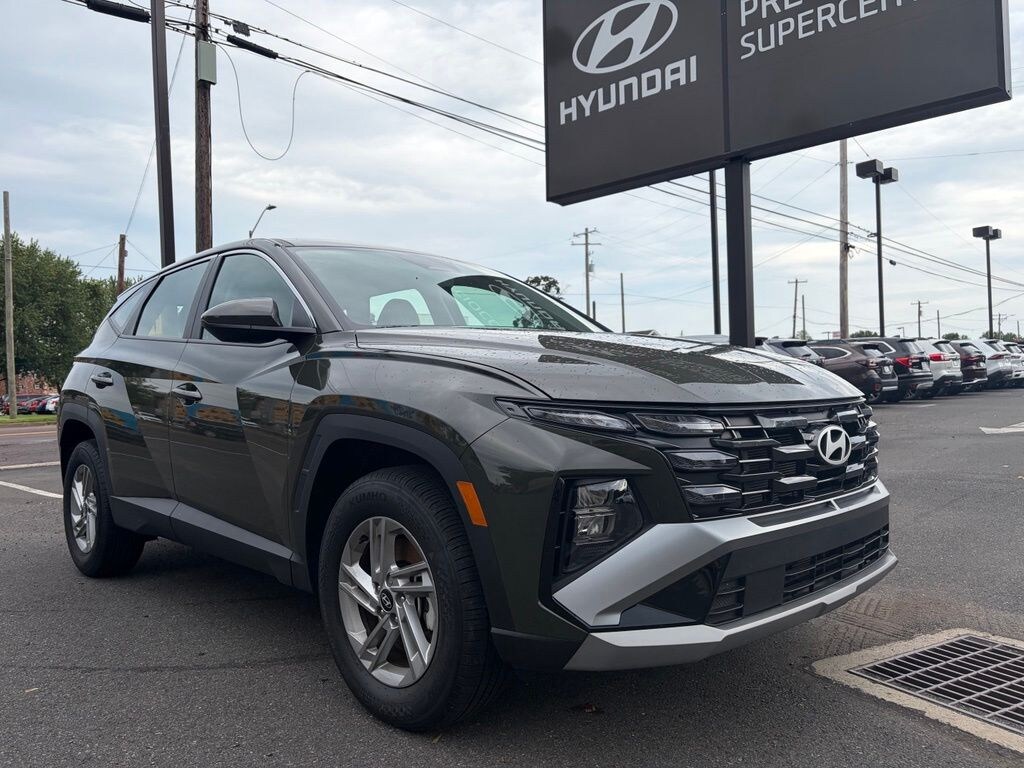 Certified 2025 Hyundai Tucson SE SUV