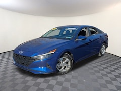 2023 Hyundai Elantra SE Sedan