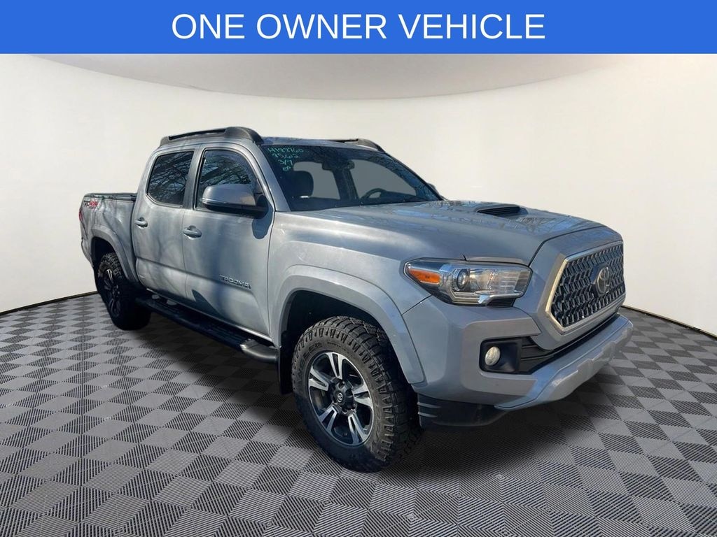 Used 2018 Toyota Tacoma Truck Double Cab