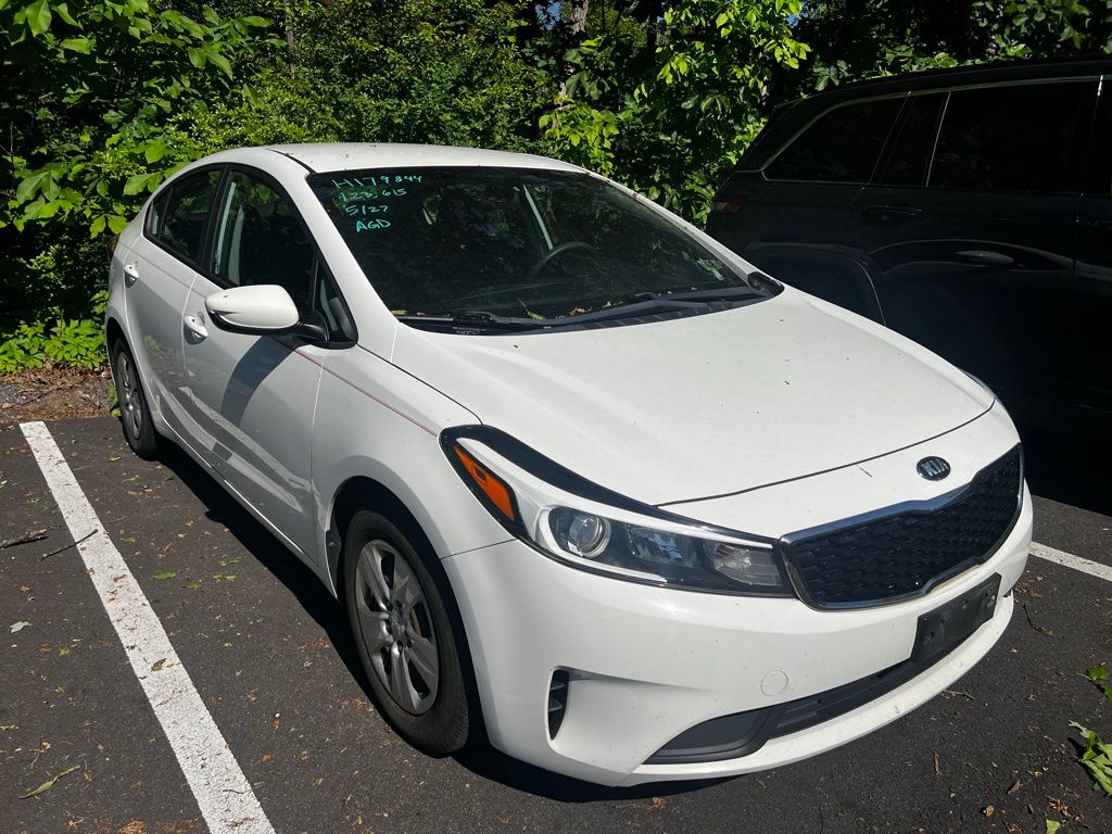 2017 Kia Forte LX AT's photo